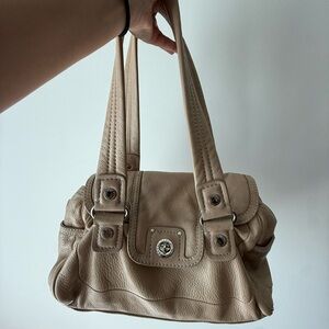 Marc by Marc Jacobs Beige Pebbled Leather Shoulder Bag with Turn-Lock